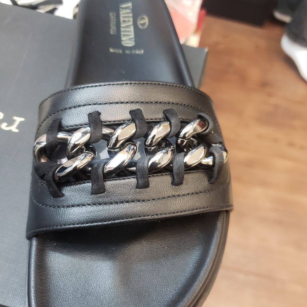 Valentino garavani slides